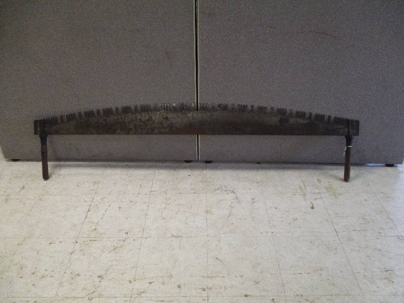 lot 37 image: Antique 2 man Saw