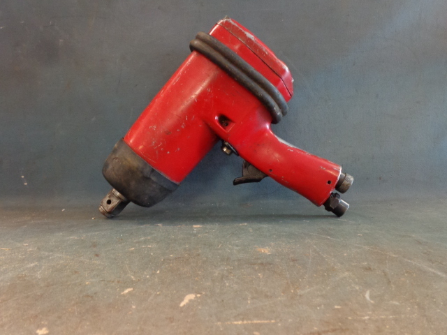 lot 45 image: Pneumatic Impact Wrench