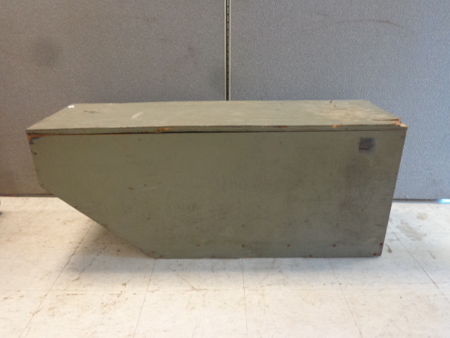 lot 50 image: Wood Tool Box