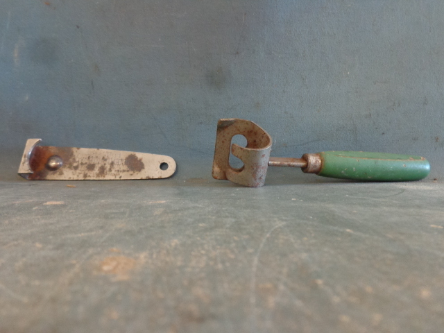 lot 75 image: Vintage Bottle Openers