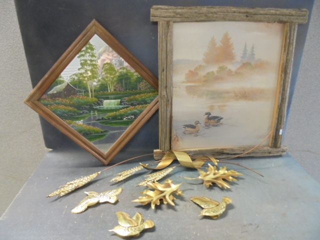 lot 113 image: Wall Decor