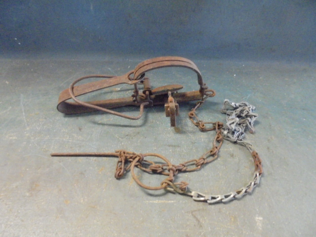 lot 141 image: Blake and Lamb Trap