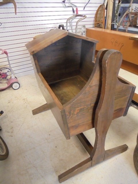 lot 166 image: Hand Made Baby Cradle