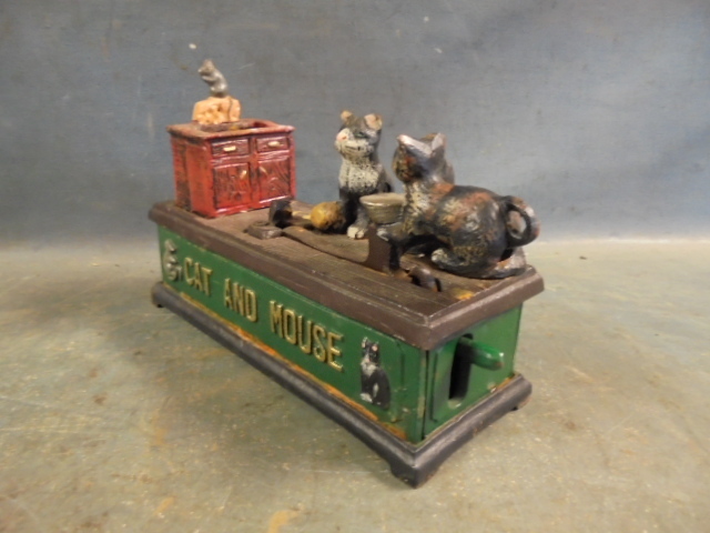 lot 78 image: Cast Iron Bank