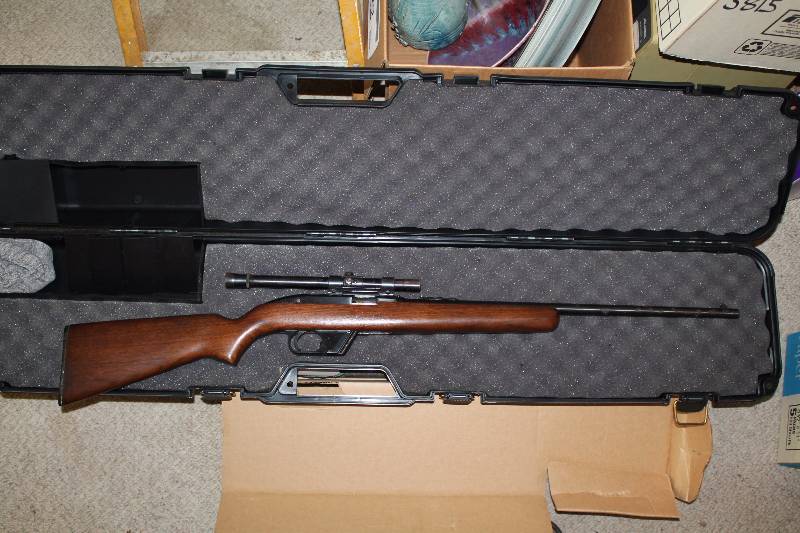 lot 266 image: Winchester Model 77 .22 Cal LR Semi Automatic Rifle with Scope