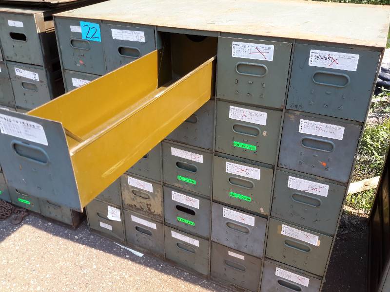 lot 22 image: 25 drawer storage cabinet.. VERY HEAVY