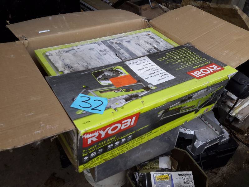 lot 32 image: RYOBI Tile Saw