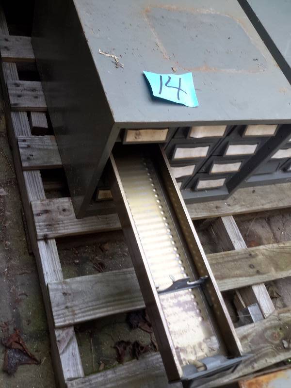 lot 14 image: 12 Drawer metal Cabinet
