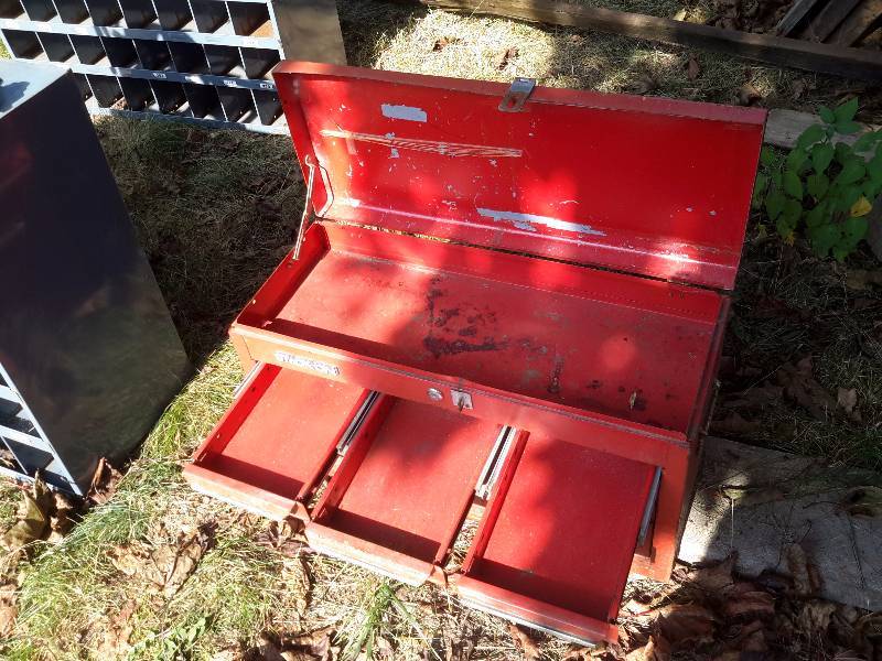 lot 92 image: Stackon Tool Box