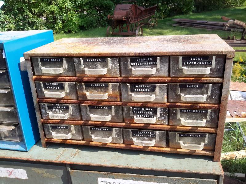 lot 114 image: 4 Small parts storage bins and all the contents