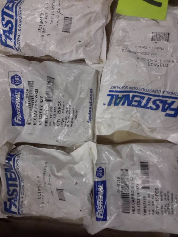 Large lot of Fastenal, Hex Cap Screws