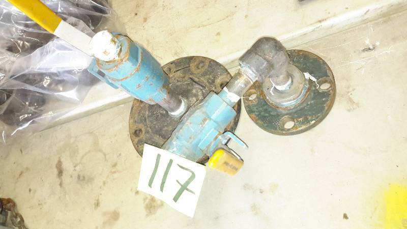 2, Pipe End Flanges with Valve