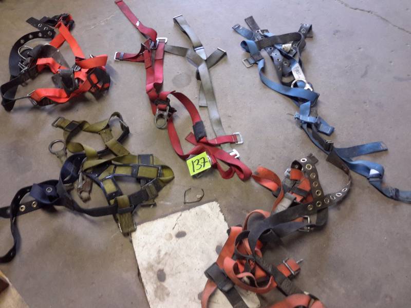 5 Safety Harnesses� Most sizes are large or Extra Large