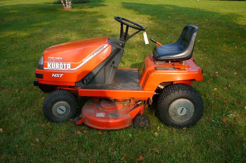 Riding Lawn Mower With 40 Deck