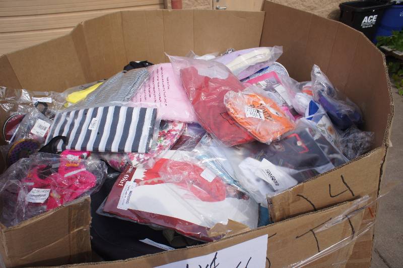 1 MASSIVE PALLET  LOT OF - CLOTHING - SOFT GOODS RELATED ITEMS  YOU GET EVERYTHING ON THE PALLET TONS OF MONEY TO BE MADE