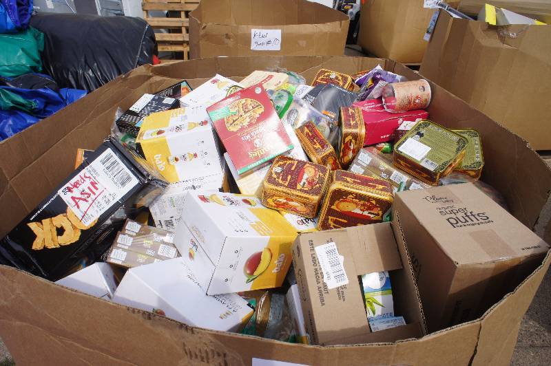 1 MASSIVE PALLET  LOT OF - FOOD RELATED ITEMS YOU GET EVERYTHING ON THE PALLET TONS OF MONEY TO BE MADE