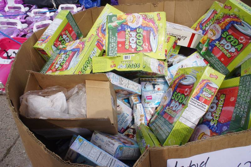 1 MASSIVE PALLET  LOT OF - FOOD RELATED ITEMS YOU GET EVERYTHING ON THE PALLET TONS OF MONEY TO BE MADE