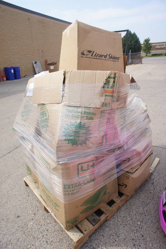 1 MASSIVE PALLET  LOT OF - FOOD RELATED ITEMS YOU GET EVERYTHING ON THE PALLET TONS OF MONEY TO BE MADE