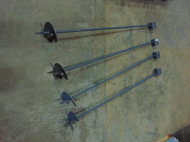 lot 25 image: (4) Ground Anchors