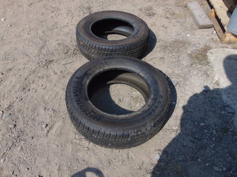 lot 50 image: (2) 21565 R15 Tires