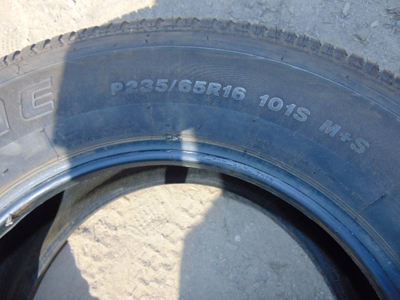 lot 51 image: 23565 R16 Tire