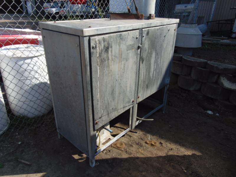 lot 62 image: Elite Hot Washer Pressure Washer