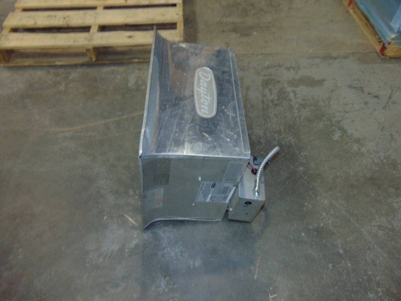 lot 64 image: Dayton Unvented Radiant Heater