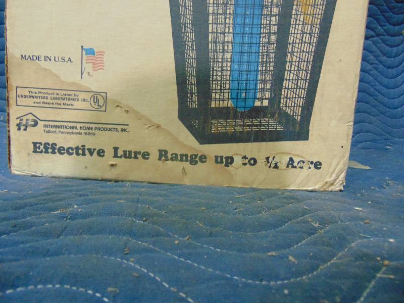 lot 93 image: Electric Bug Zapper