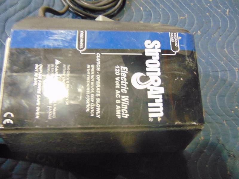 lot 94 image: Electric Winch