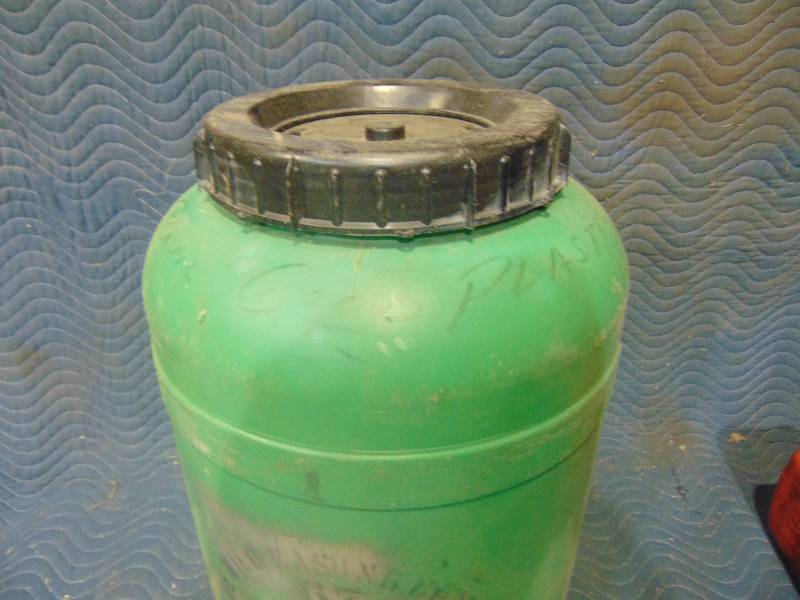lot 101 image: Plastic Container