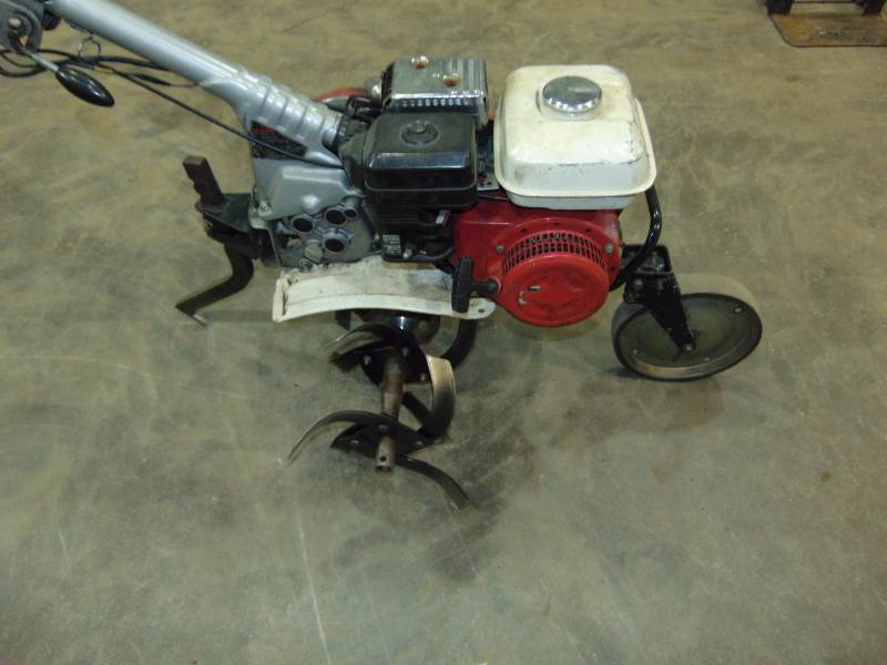 lot 121 image: Honda Front Tine Tiller