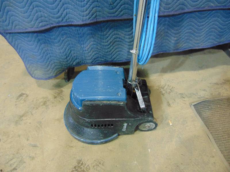 lot 122 image: Powr Flite Floor Scrubber