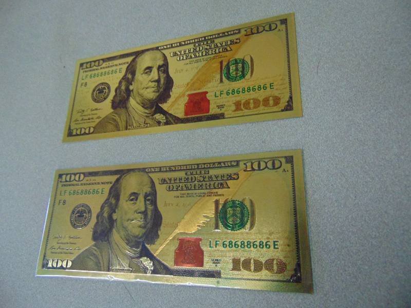 lot 140 image: (2) 24KT 99.9% Pure Gold Plated $100 Dollar Bill Banknote