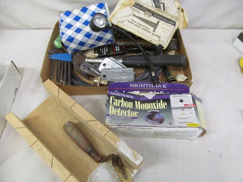 lot 9 image: hand tools