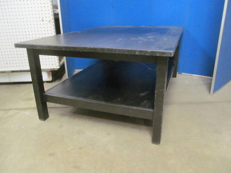 lot 56 image: coffee table