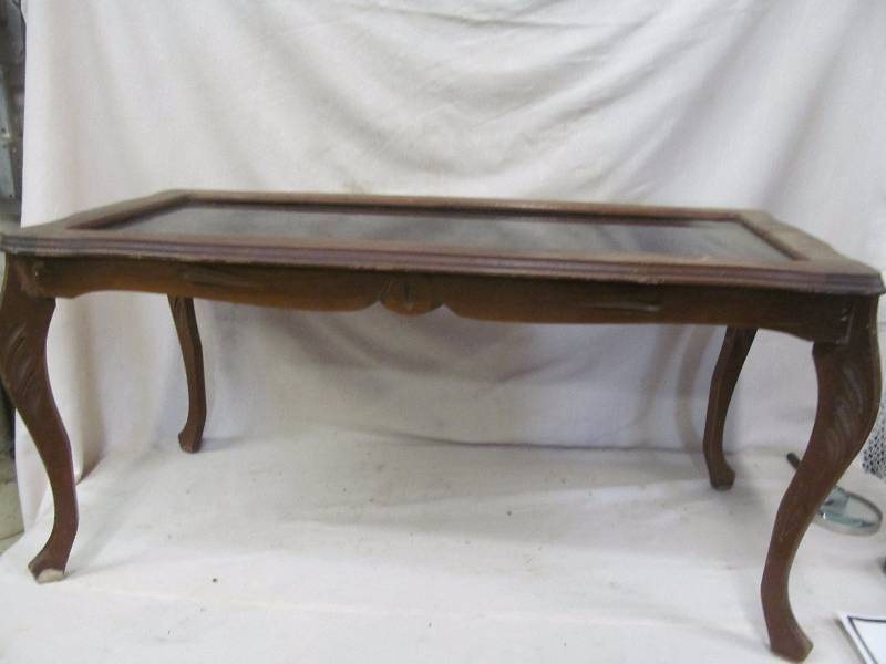 lot 57 image: vintage coffee table