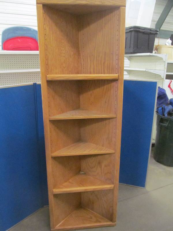 lot 92 image: corner cabinet