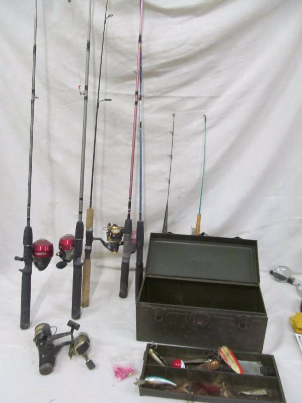 lot 127 image: fishing equipment