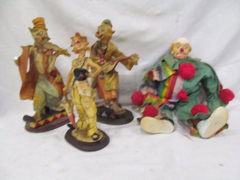 lot 131 image: clowns