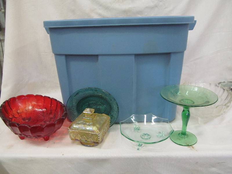 lot 147 image: glassware