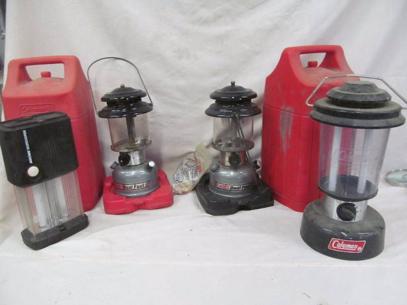 lot 151 image: Coleman lanterns