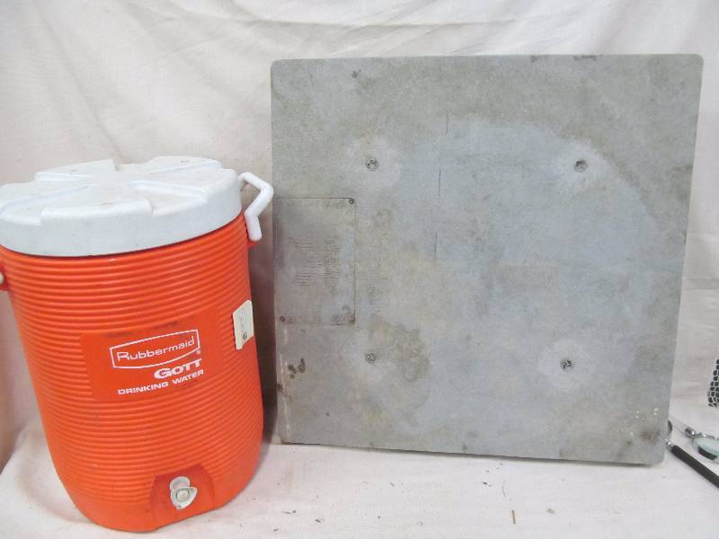 lot 196 image: cooler, equipment pad