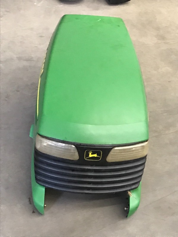 John Deere LT166 Hood LE September Lawn Equipment K BID