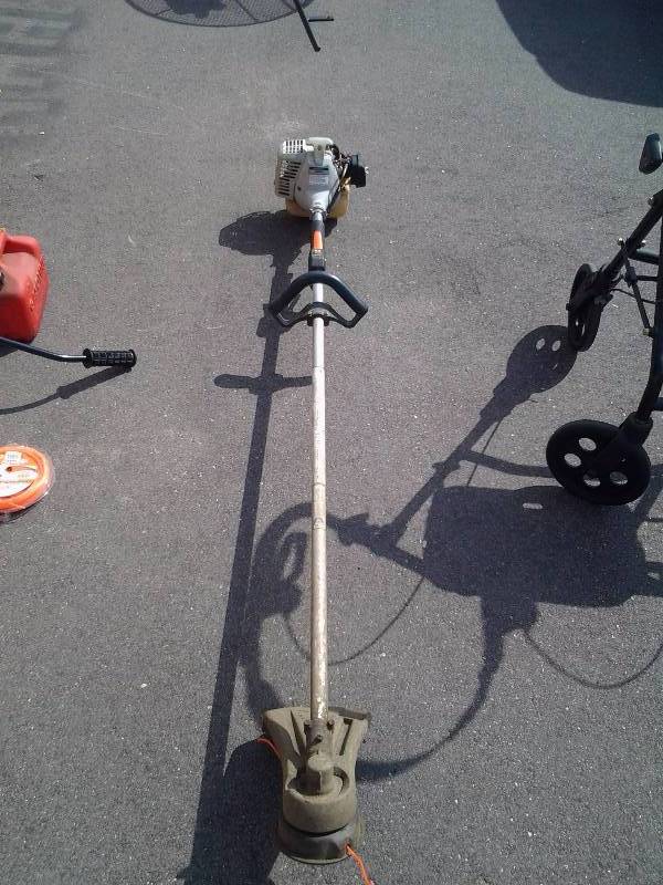 lot 1 image: Echo SRM-210 Weed Whip-Runs