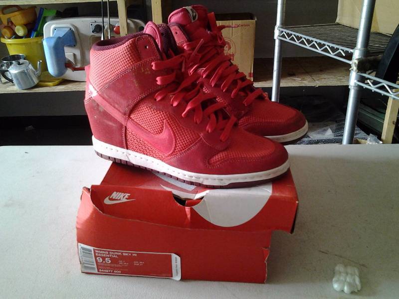 lot 27 image: Womens Nike Size 9 12, Dunk Sky Hi Essential Wedge Sneakers