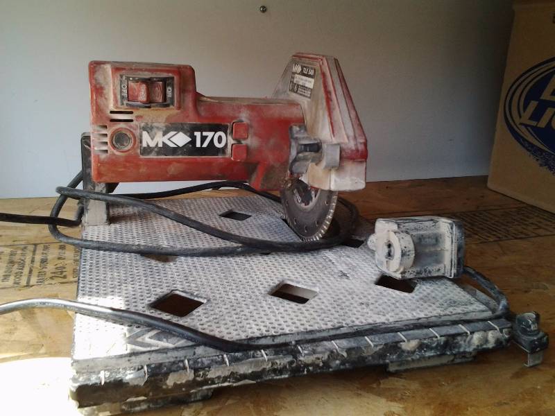 lot 34 image: MK 170 Tile Saw