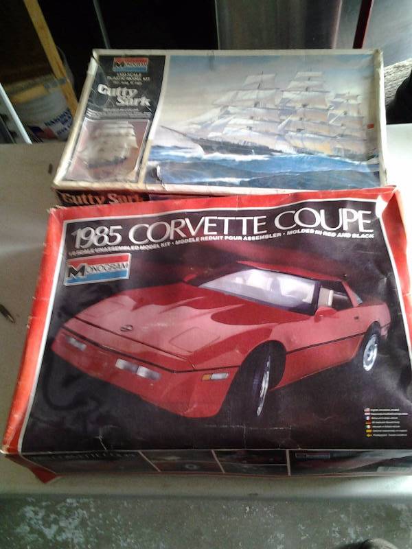 lot 52 image: Cutty Sark 1985 Corvette Model Kits