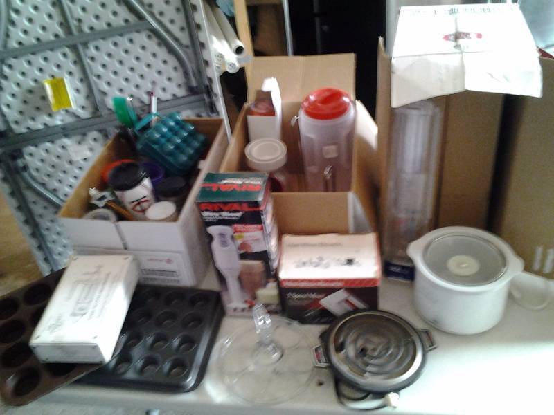 lot 57 image: 4-Boxes Kitchen Related