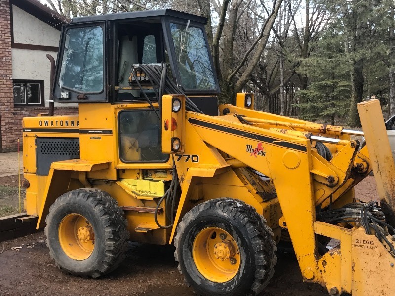 Mustang 770 Owatonna Articulating Loader With Clegg Tree Spade LE