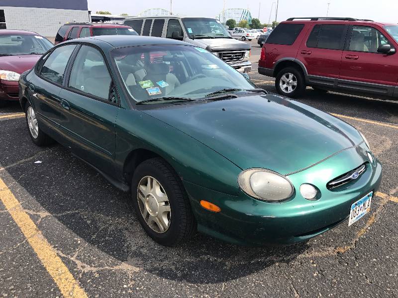1999 Ford Taurus SE